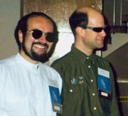 Les deux moitiés de McAllister, déguisés en officiers du Harfang lors du Boréal 1997